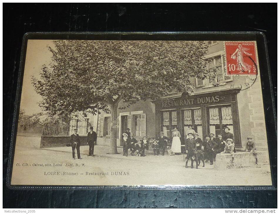 LOIRE - RESTAURANT DUMAS - DES PERSONNES SUR LA TERRASSE - 69 RHONE - Loire Sur Rhone