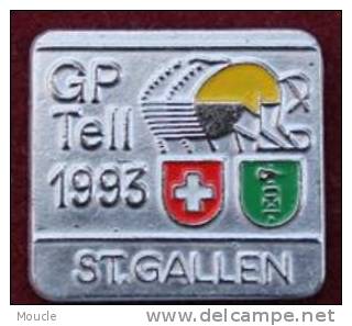 COURSE CYCLISTE GP TELL VILLE ETAPE SAINT GALL - ST GALLEN  - CYCLISME - VELO - CYCLING   - (VERT) - Cycling