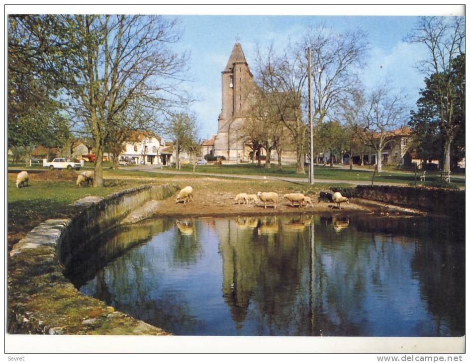 ASSIER. - L'Eglise Et Le Plan D'Eau. CPM - Assier