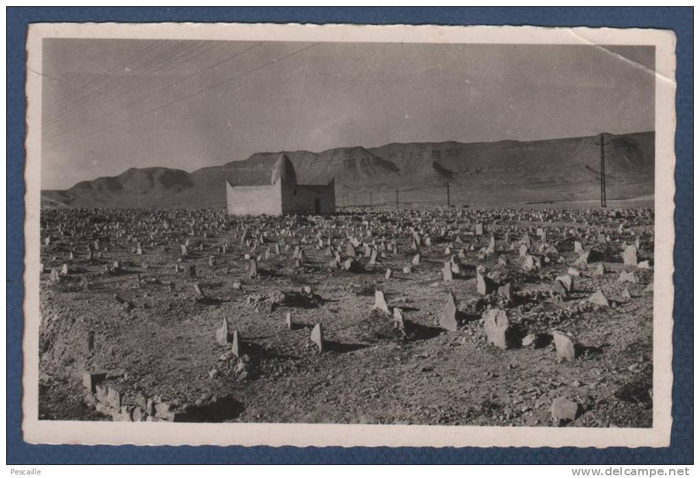 ALGERIE WILAYA DE M'SILA - CP BOU SAADA " CITE DU BONHEUR " - LE CIMETIERE - PHOTO MAX BOU SAÂDA - M'Sila