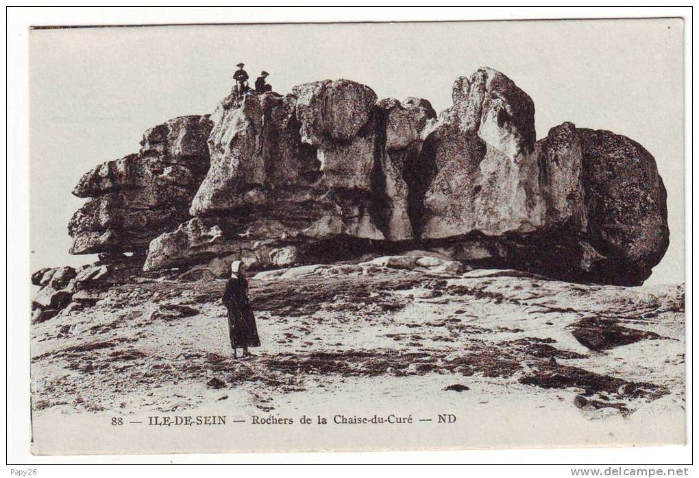 Cpa Ile De Sein  Rochers De La Chaise Du Curé - Ile De Sein