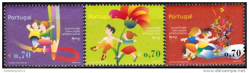 PORTUGAL - 2002,  UPAEP - Juventude, Educação, Alfabetismo.  ( Série, 3 Valores )  ** MNH  MUNDIFIL  Nº 2856/8 - Neufs