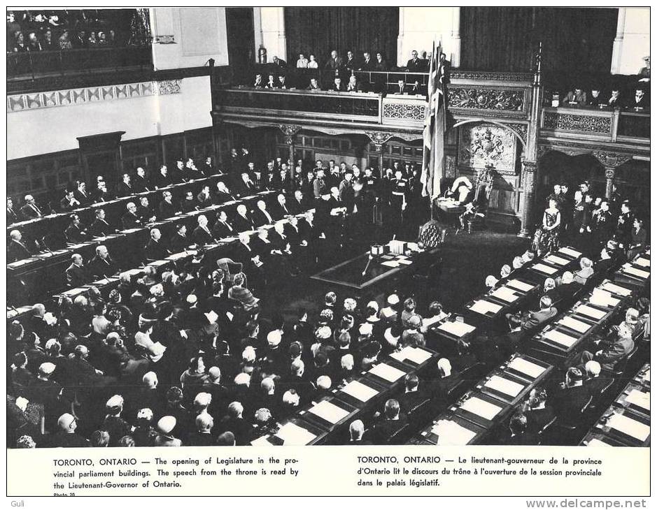 Images du CANADA in pictures-Les Capitales Provinciales-Ensemble de 32 images publié par Roger Duhamel-année 1963-