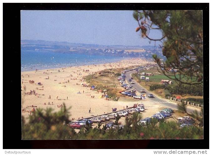 PLOMODIERN Finistère 29 : La Plage De Lestrevet  ( Grand Parking Automobiles ) - Plomodiern