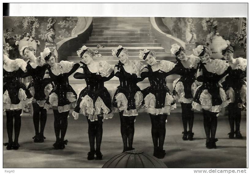 CARTE PHOTO - DANSEUSES - (Theatre - Music Hall) - Danse