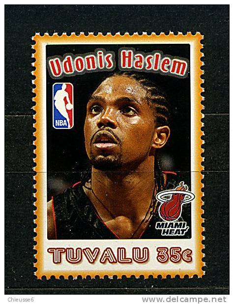 Tuvalu ** N° 1088 - Basket-ball. NBA. , Joueur Udonis Haéslem - Tuvalu