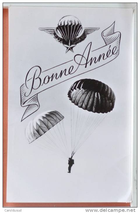 Cp Photo Reelle Militaria Armée Parachute Parachutiste Embleme Brevet Ecrite De Tarbes 1962 Pour Brevet A Pau - Fallschirmspringen