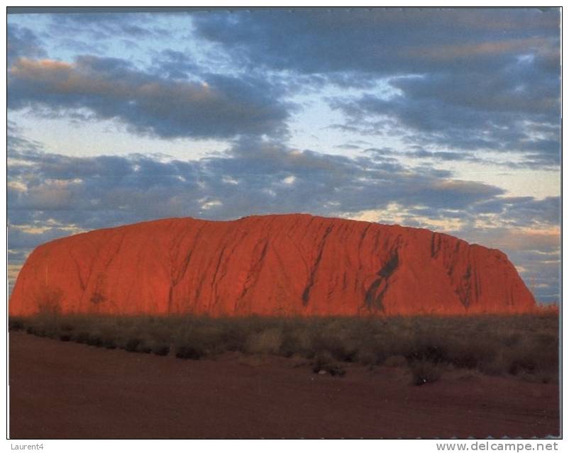 (388) Australia - NT - Ayers Rock - Uluru - Uluru & The Olgas