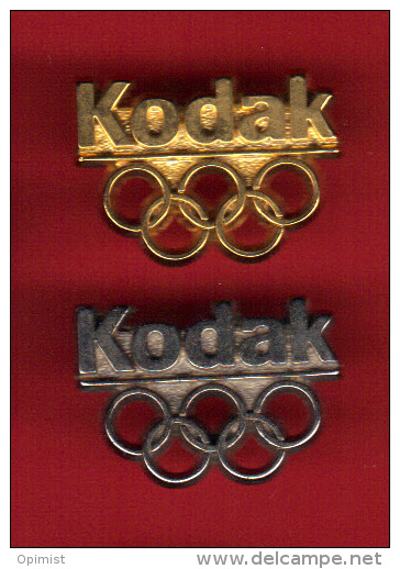 28583-série De 2  Pin's Photo.Photographie.Kodak - Photographie