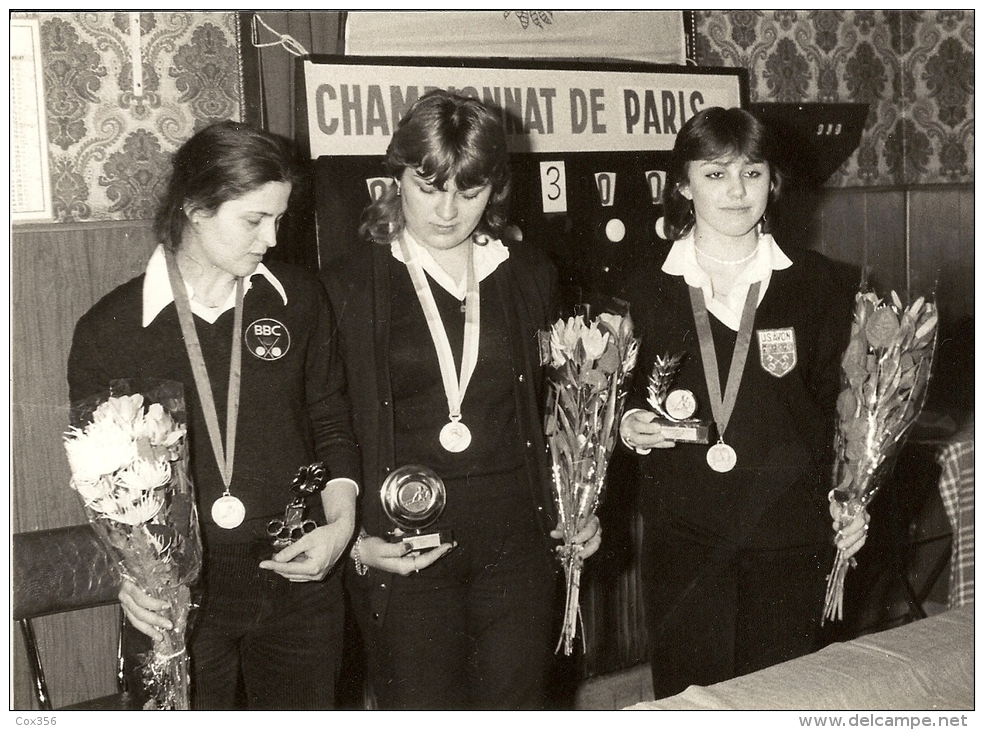 4 PHOTOGRAPHIES Remisse De Prix Du Championnat De Paris ( BILLARD CLUB ) - Jeux Régionaux