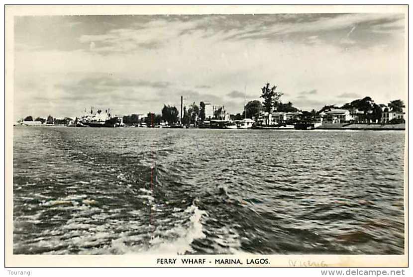 Mai13 1424 : Nigéria  -  Lagos  -  Marina  -  Ferry Wharf - Nigeria