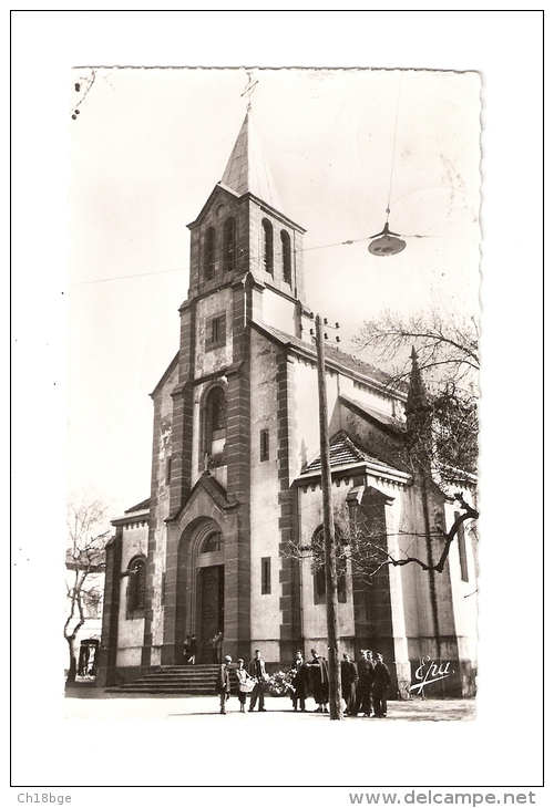 CSM : Médéa : L'Eglise Saint Henri : Animation Devant L'Eglise - Médéa