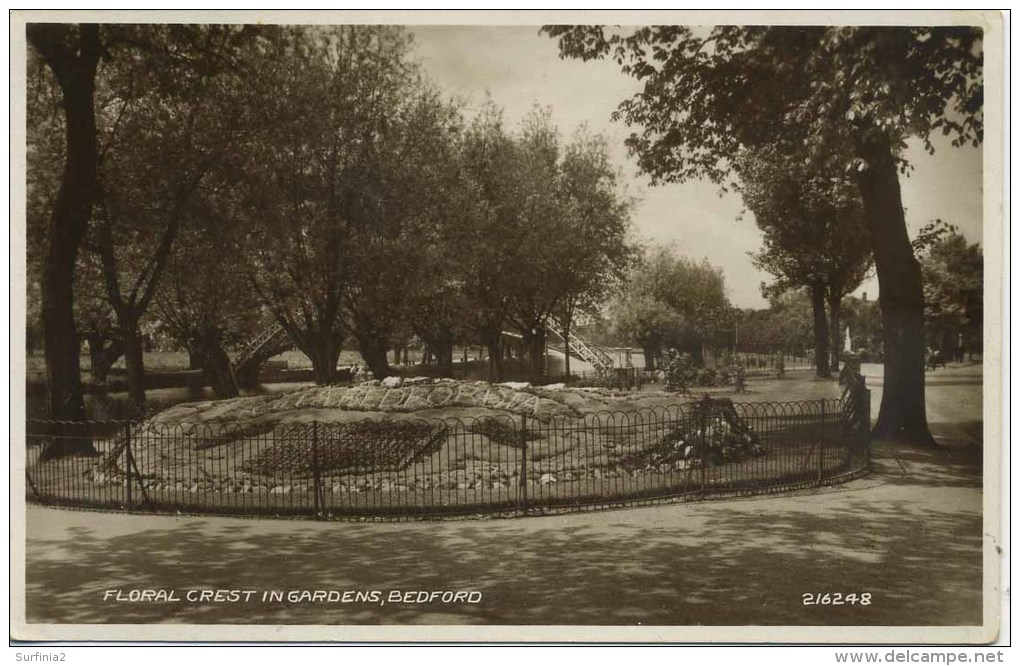 BEDS - BEDFORD - FLORAL CREST IN GARDENS RP Bd55 - Bedford