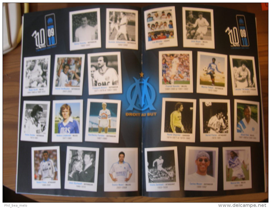 FOOT - 2009 PLANCHE 22 STICKERS 110 ANS DE L'OM + DOUBLE POSTER EQUIPE - Books