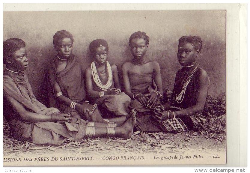 Congo  Français  Missions Des Pères Du St Esprit   Un Groupe De Jeunes Filles - Französisch-Kongo