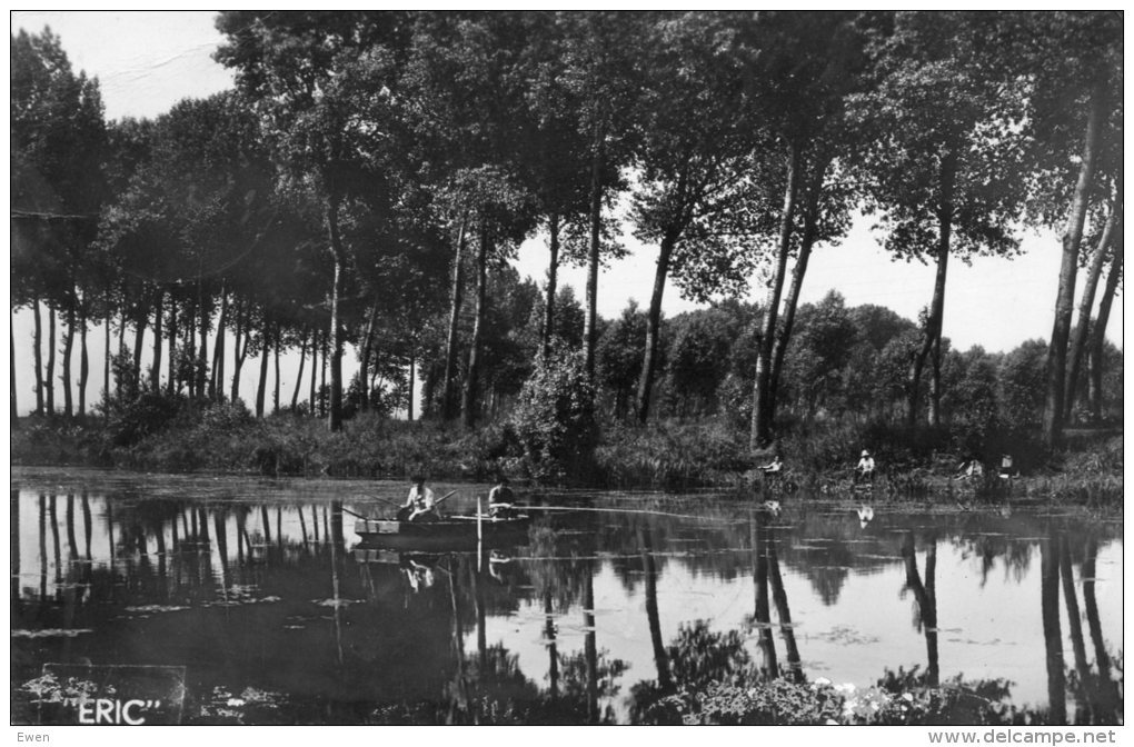 Arleux. Vue Sur L'étang. (Pêcheurs). - Arleux