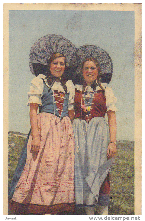 SG65  --   COSTUMES DE LA REGION DE SARGANS   ---  TRACHTEN - Sargans