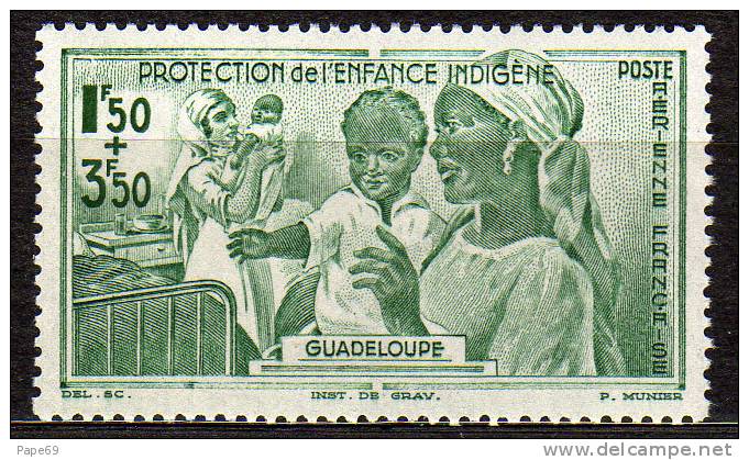 GUADELOUPE PA N° 1 XX Au Profit De La Protection De L'enfance Indigène Vert TB - Poste Aérienne