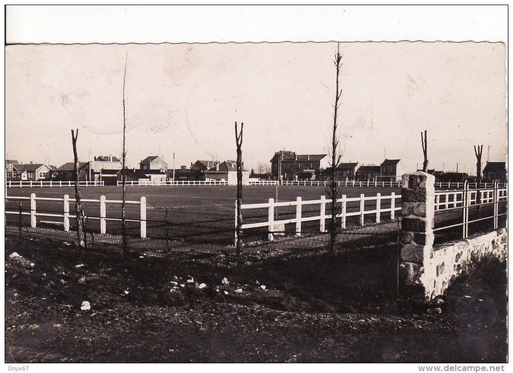 ROMAINVILLE (Seine Saint Denis) STADE De FOOT "Stalingrad" -TERRAIN SPORT-STADIUM-2 SCANS- - Romainville