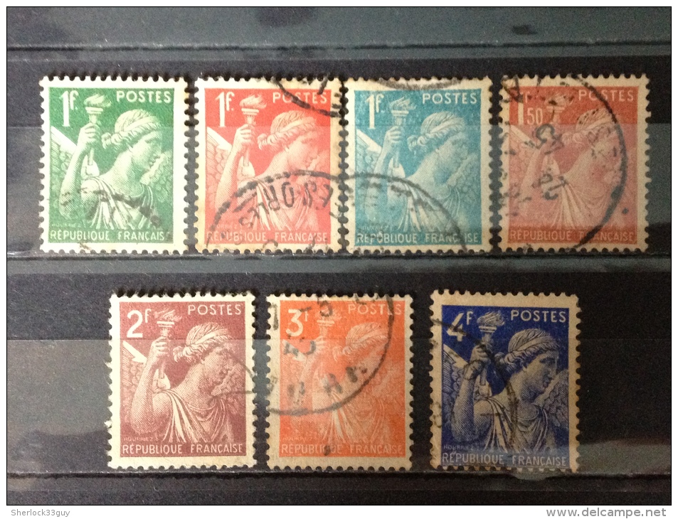 FRANCE Lot 7 Timbres. Iris. Oblitéré. 1940/44. - 1939-44 Iris