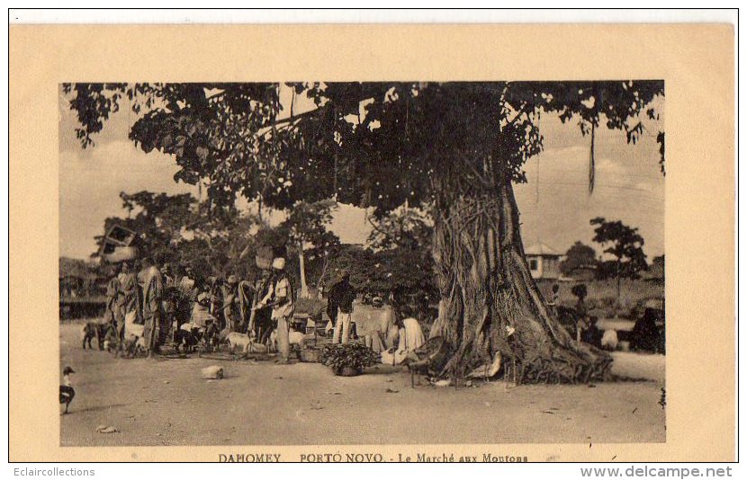 Afrique Noire  Dahomey - Bénin :  Porto Novo    Marché Aux  Moutons ( Voir Scan) - Dahomey