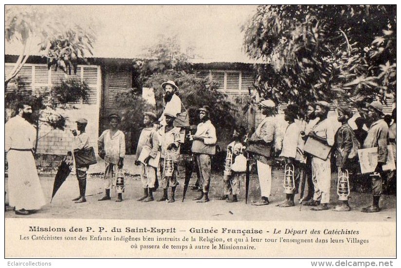 Afrique  Guinée Française  Le Départ Des Catéchistes    ( Voir Scan) - Guinée Française