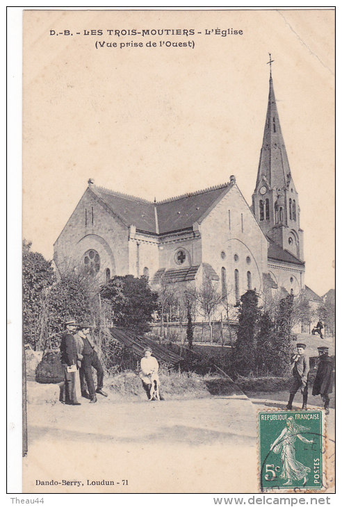 ¤¤  -  71  -  LES TROIS-MOUTIERS   -   L'Eglise     -  ¤¤ - Les Trois Moutiers