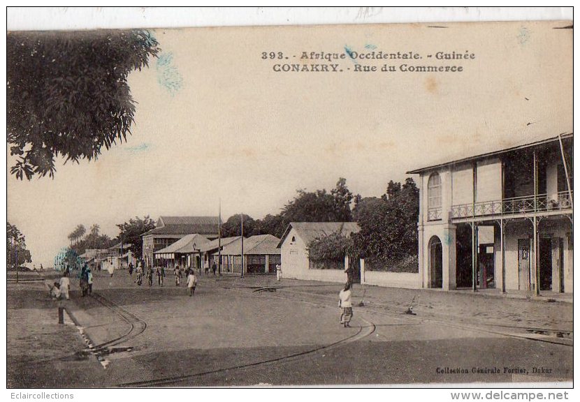 Afrique Noire  Guinée  Conakry:   Rue Du Commerce   (voir Scan) - Guinea