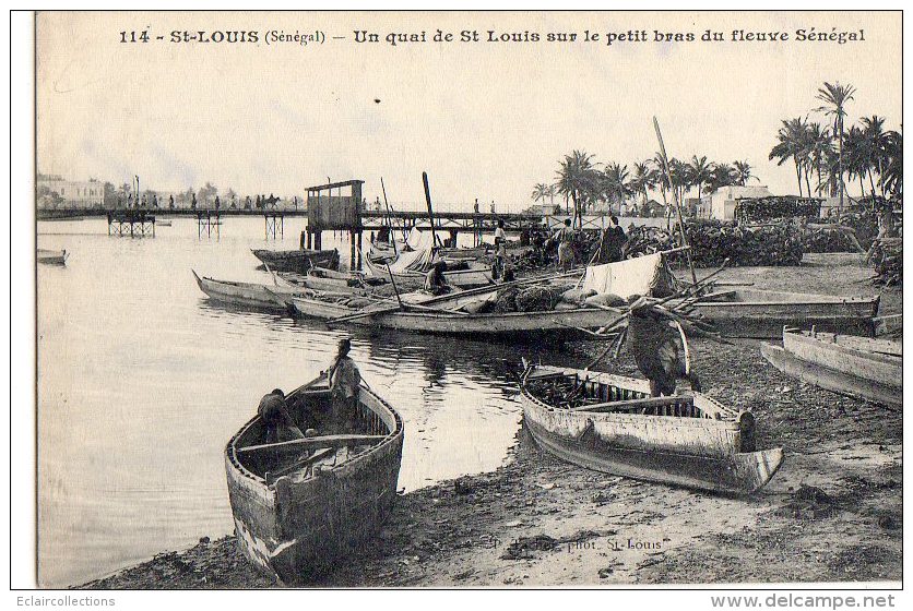 Afrique Noire. Sénégal  St Saint Louis:  Quai Sur Le Fleuve  (Voir Scan:) - Senegal