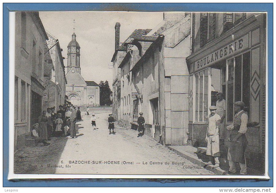 61 - BAZOCHES Sur HOENE --  Le Centre Du Bourg - Bazoches Sur Hoene