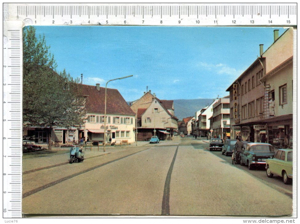 ACHERN  -  Rue -  Véhicules Anciens - Scooter - Achern