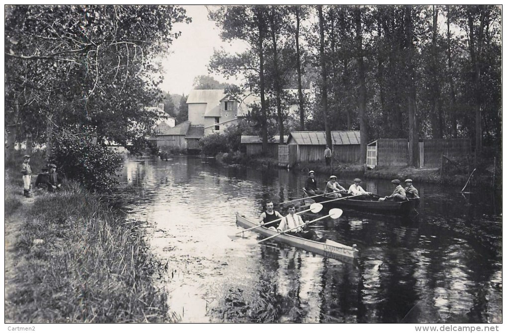 CARTE PHOTO : PARTIE DE BARQUE SUR LES BORDS DE MARNE AVIRON SPORT BATEAU CANOTAGE CABANE DE PECHEURS - Aviron