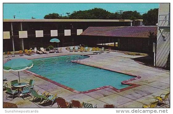 Iowa Waterloo Clayton House Motel With A Pool - Waterloo