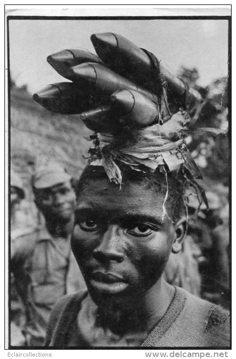 Afrique Noire   Biafra    ( Voir Scan)  Format 10x15 - Unclassified