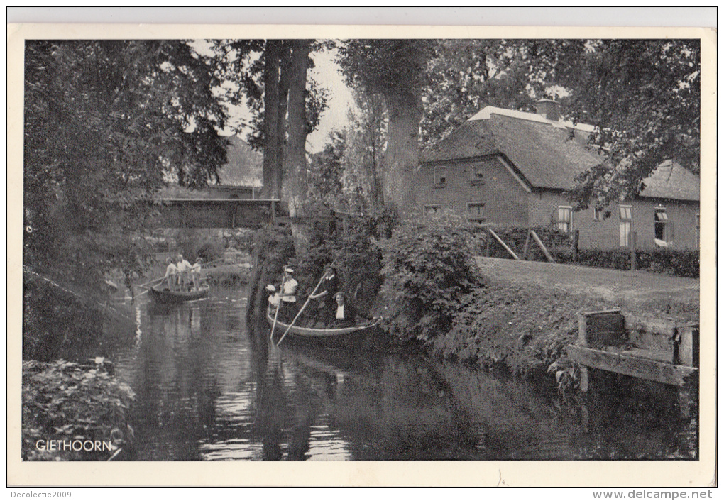 N7794  Giethoorn Boat    2 Scans - Giethoorn