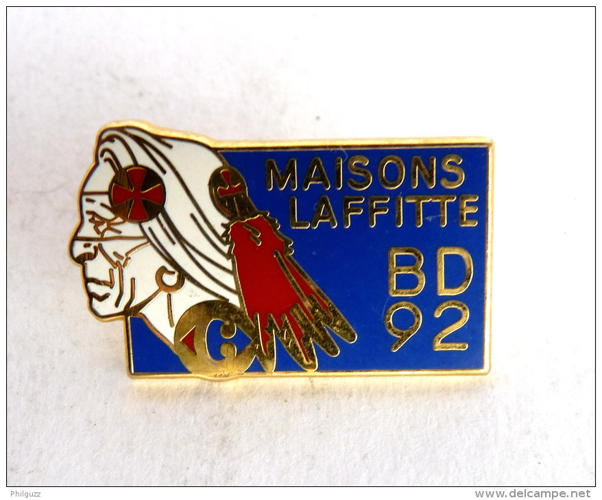 PIN'S SALON BD DE MAISONS LAFFITTE 1992 BLANC DUMONT ? - CARREFOUR - Moret SA Paris - Pin's