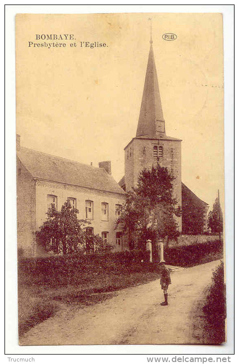 LG22 - 24  - Bombaye - Presbytère Et L´ Eglise - Dalhem