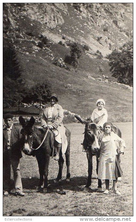 Région Pyrénées  65    Femme Et Enfant Montés Sur Anes (dos Non Carte Postale) - Midi-Pyrénées