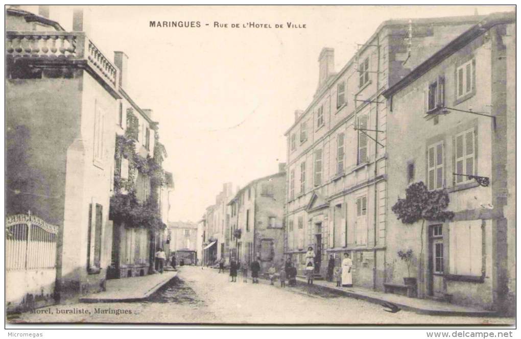 MARINGUES - Rue De L'Hôtel De Ville - Maringues