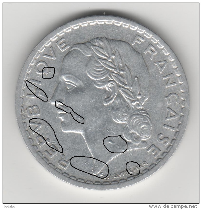 Superbe Piéce  De 5 Francs 1946..FAUTEE... - Variétés Et Curiosités