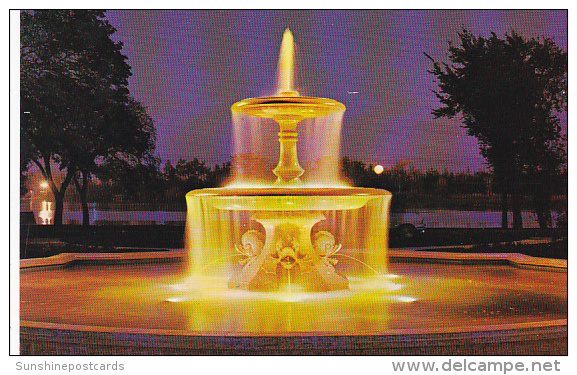 Canada North West Mounted Police Fountain Regina Saskatchewan - Otros & Sin Clasificación