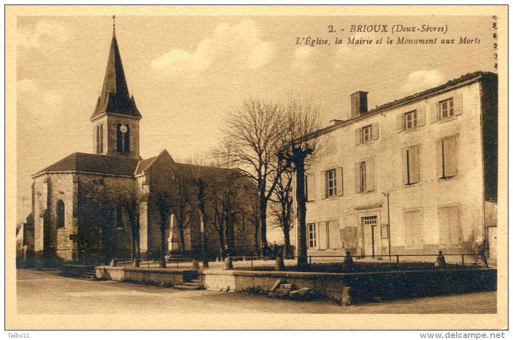 Brioux - L'Eglise, La Mairie, Et Le Monument Aux Morts - Brioux Sur Boutonne