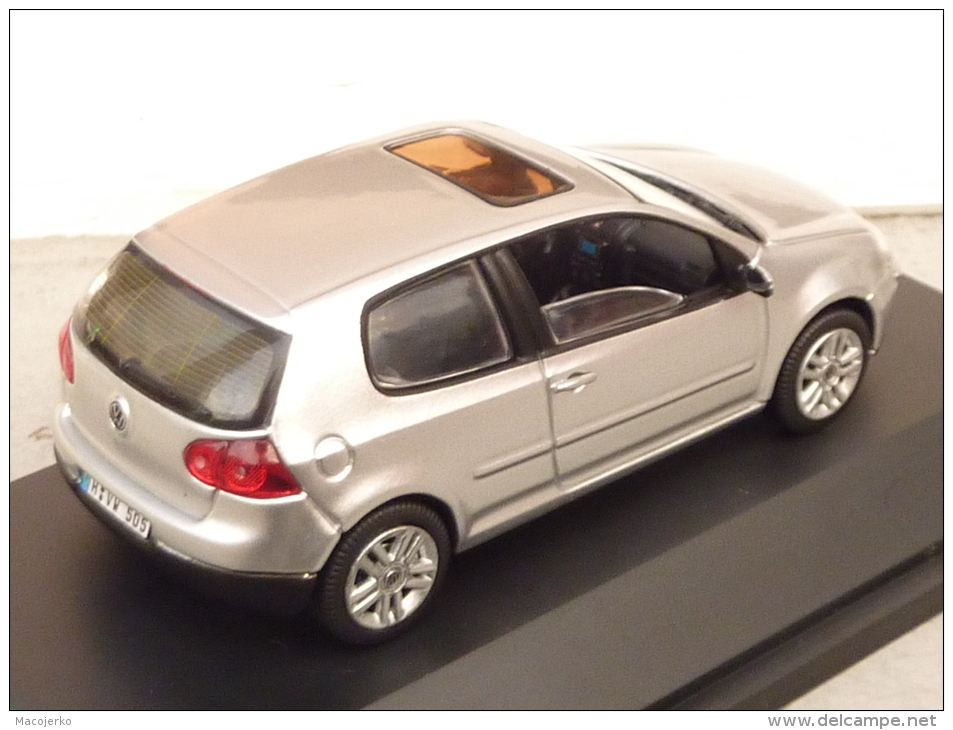 Schuco, VW Golf V, 2003, 1:43 - Schuco