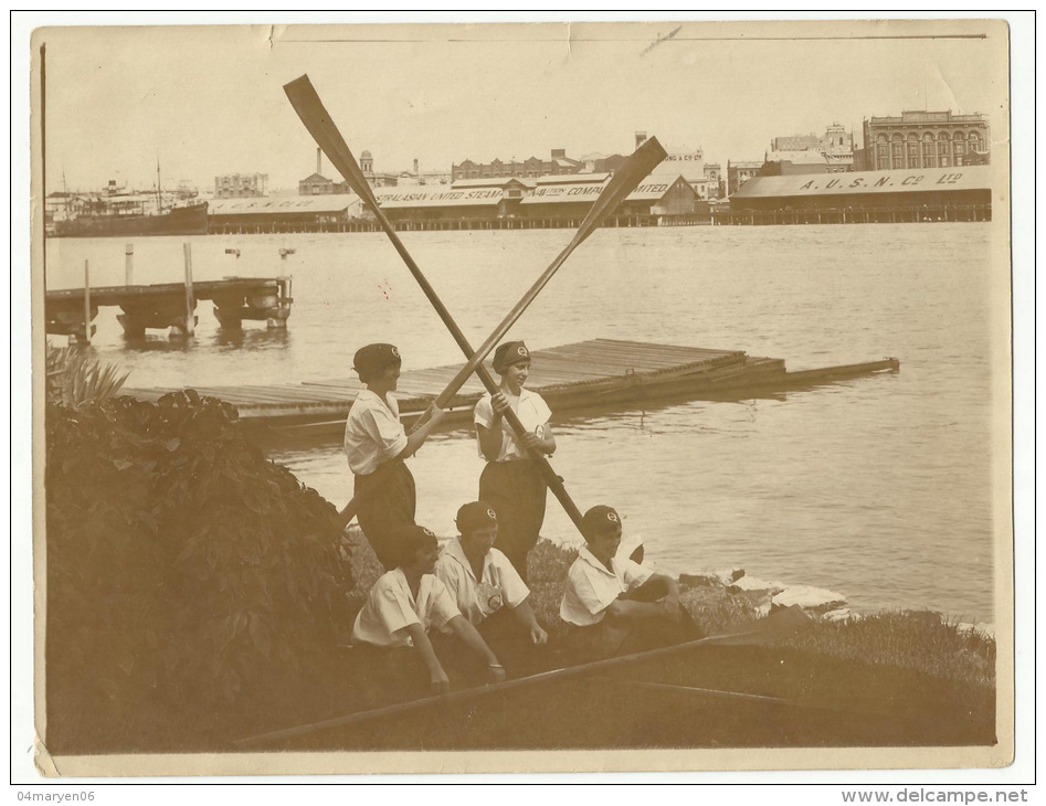 **QUEENSLAND CREW (nr.2)   ** . PORT ADELAIDE - AUSTRALIE( Brisbane )-Race-1924 - Rowing