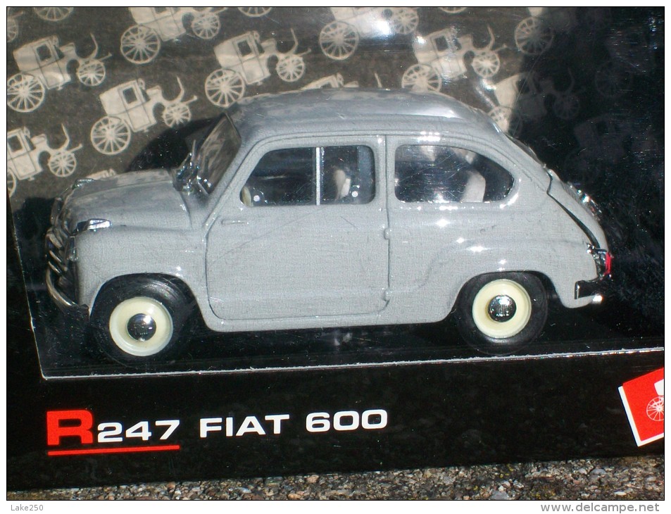 BRUMM -  R 247 FIAT 600 1°SERIE   AVEC SA BOITE Scala 1/43 - Brumm