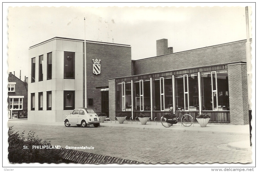 ST - PHILIPSLAND - Tholen - Zeeland - Gemeentehuis - Fotokaart - Fiat 500 - Tholen