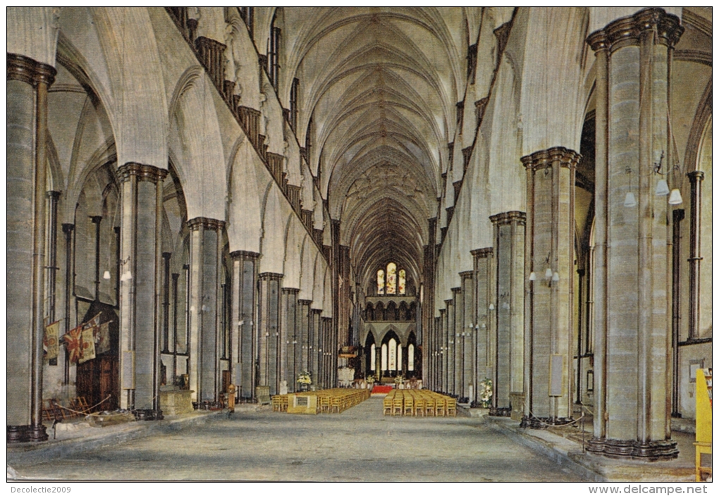 BT18366 Salisbury Cathedral    2 Scans - Salisbury