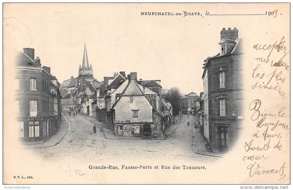 Neuchâtel En Bray   76    Grande Rue Et Rue Des Tanneurs  (pli) - Neufchâtel En Bray