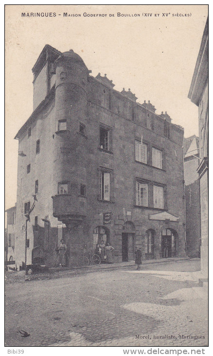 MARINGUES.  _  Maison Godefroy De Bouillon ( XIV Et XV° Siecles.) Carte Animée Devant Le Magasin VINS BIERE LIMONADE - Maringues