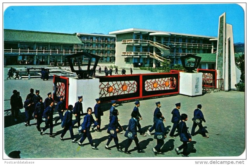 Yang-Ming Junior Middle School In Taipei - & School - Taiwán